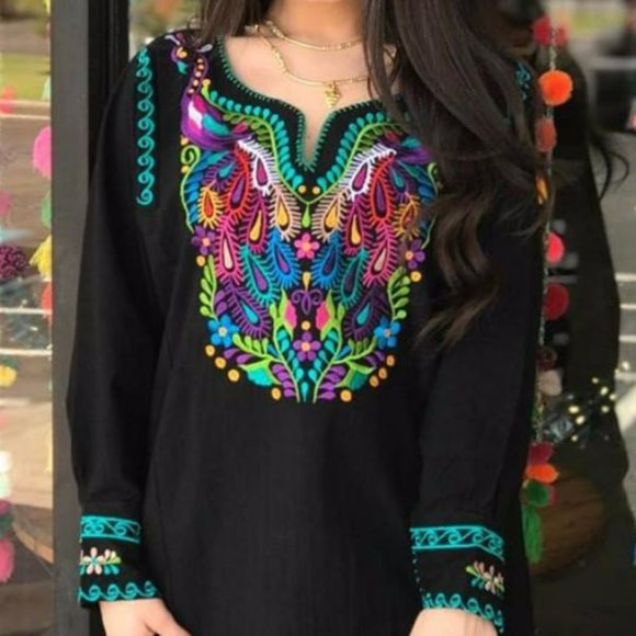 Cielito Lindo Tops - Peacocks Mexican Black Top